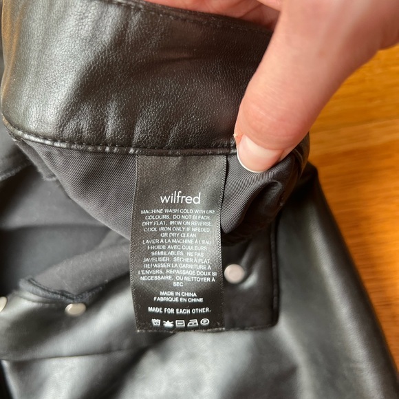 Aritzia leather trouser - Picture 4 of 5